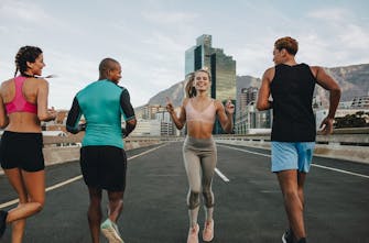Τρέχοντας… ανάποδα: Τα οφέλη του retro running