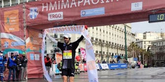 Ημιμαραθώνιος Αθήνας: Πρωταθλητής στο Πανελλήνιο ο Καραΐσκος – Νικητής ο Corneschi με ρεκόρ διαδρομης