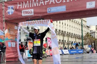 Ημιμαραθώνιος Αθήνας: Πρωταθλητής στο Πανελλήνιο ο Καραΐσκος – Νικητής ο Corneschi με ρεκόρ διαδρομης