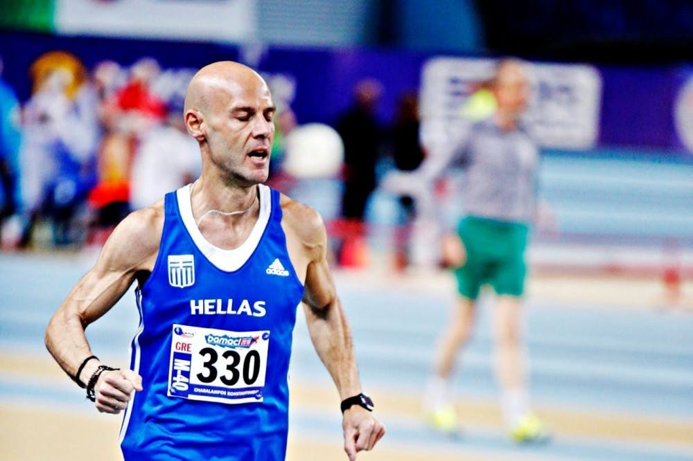 Πανελλήνιο ρεκόρ στα 1.500 μέτρα κλειστού στην ηλικιακή κατηγορία 45-49 από τον Χ. Κωνσταντινίδη
