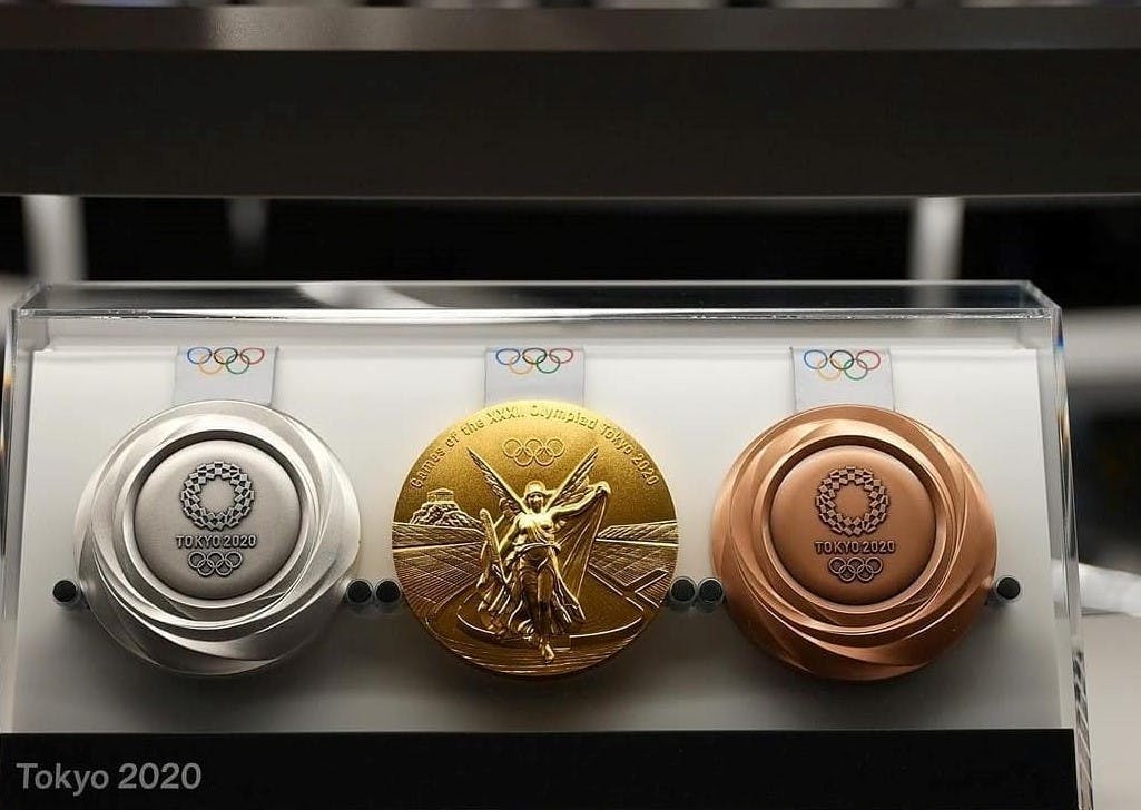 Τα πολυπόθητα μετάλλια των 32ων Ολυμπιακών Αγώνων με... άρωμα Ελλάδας