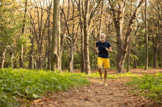 Μπορεί η καλή διάθεση να βελτιώσει την απόδοσή μας στο τρέξιμο;