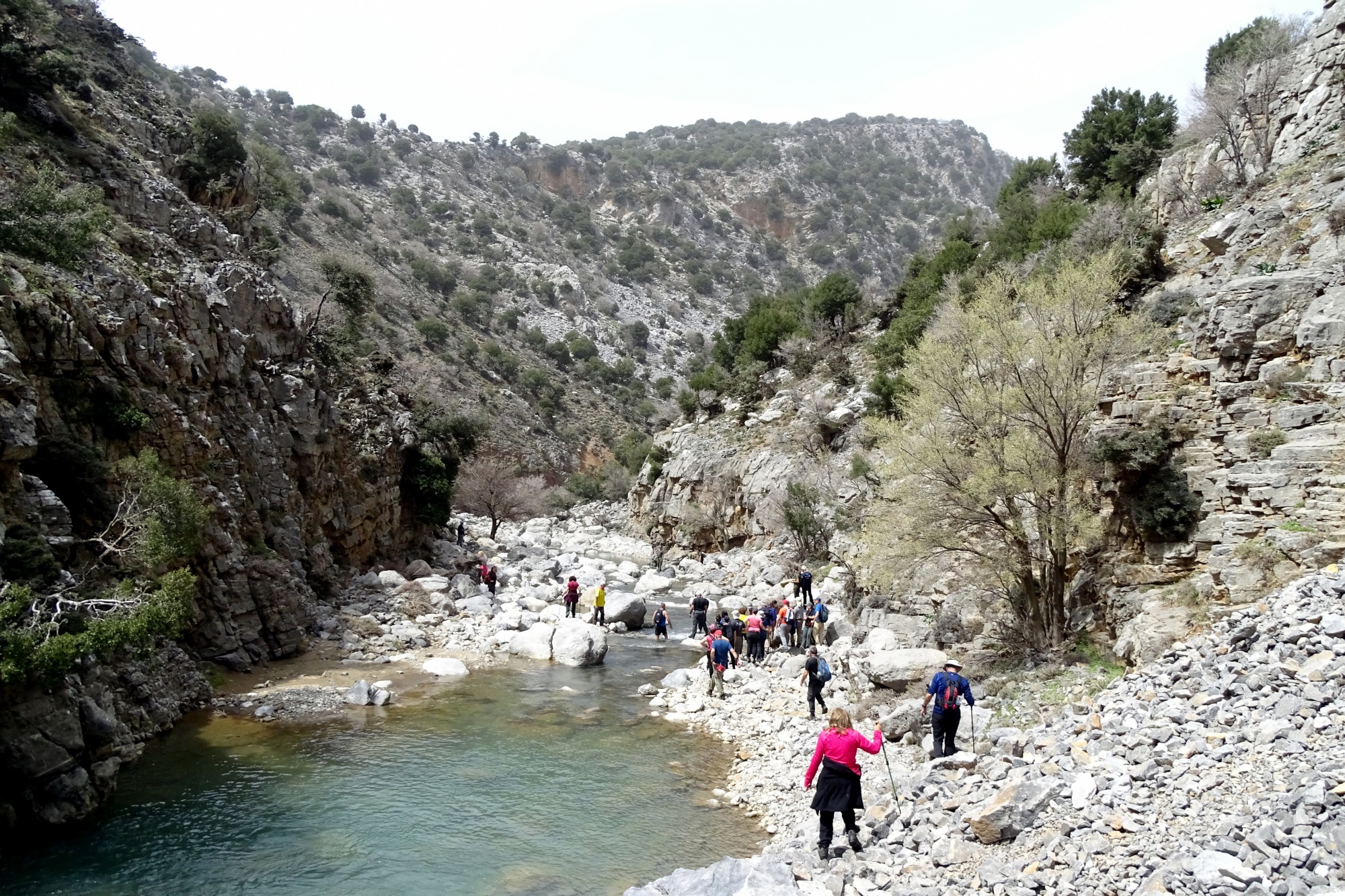 Πεζοπορία στο Οροπέδιο Λασιθίου σε μία κυκλική πορεία με αφετηρία και τερματισμό το χωριό Άγιος Κων/νος (Pics) 