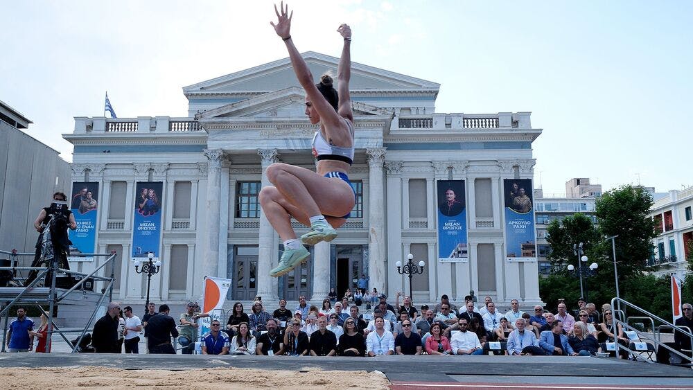Το Piraeus Street Long Jump έγραψε ιστορία στον Πειραιά! (Pics) runbeat.gr