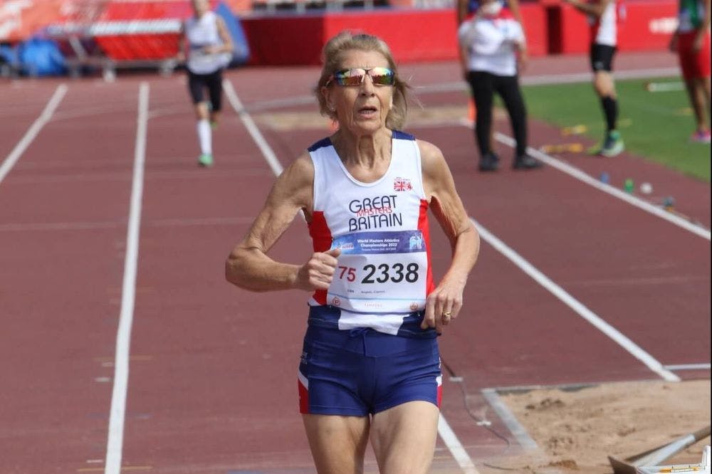 Νέο παγκόσμιο ρεκόρ στα 800μ. Γ75 πέτυχε η φοβερή Angela Copson