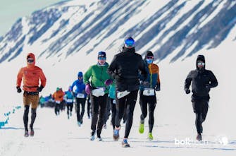 Antarctic Ice Marathon: Τερμάτισαν 66 δρομείς στον πιο παγωμένο μαραθώνιο (vid)