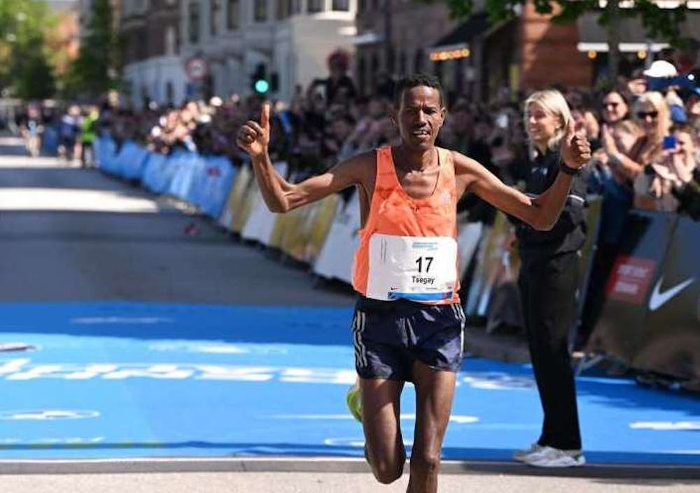 Μαραθώνιος Κοπεγχάγης: Με ρεκόρ κούρσας από τον Tsegay και 30 Έλληνες να τερματίζουν runbeat.gr