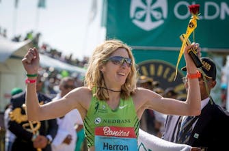 Η εκπληκτική Camille Herron κατέρριψε το ρεκόρ ανδρών στον μαραθώνιο του Texas Trail Festival