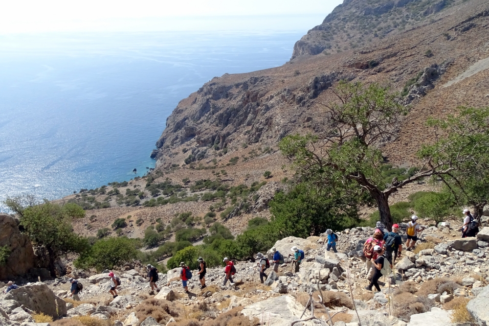 Πεζοπορία στα νότια του νομού Ηρακλείου, στα επιβλητικά «Αστερούσια όρη» (Pics)