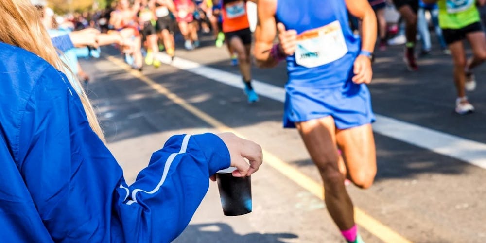 Μαραθώνιος Αθήνας: Κατανάλωση υδατανθράκων στον αγώνα – Όλα όσα πρέπει να ξέρουμε runbeat.gr