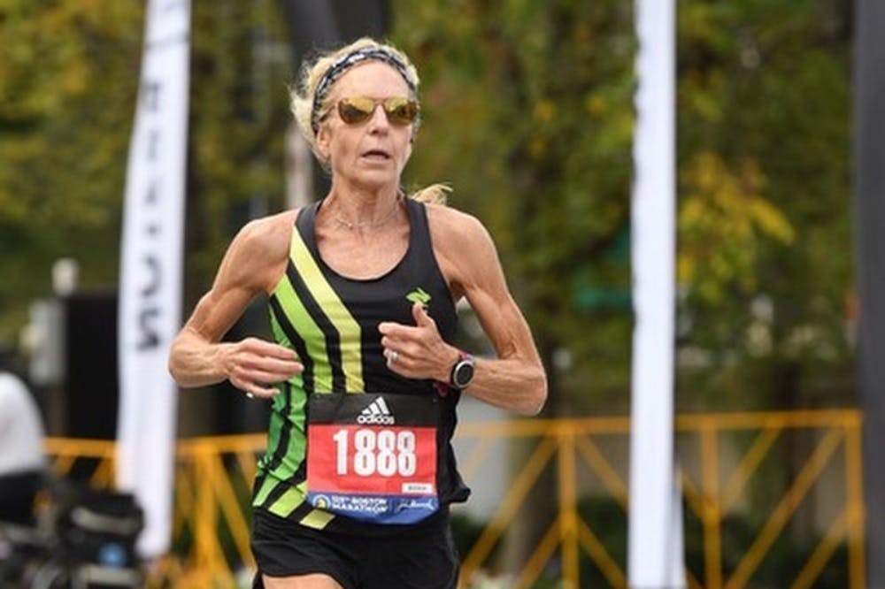 Έτρεξε 2:45:32 στη Βοστώνη και έσπασε το δικό της παγκόσμιο ρεκόρ στα 58 της!