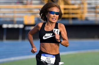 Αδιανόητο επίτευγμα από την 75χρονη Jeannie Rice: Κατέκτησε πέντε χρυσά μετάλλια, σημείωσε τρία παγκόσμια ρεκόρ!