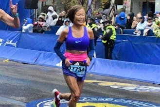 Φοβερή η 75χρονη Jeannie Rice: Έτρεξε τον Μαραθώνιο της Βοστώνης σε 3:33:15