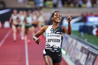Η Kipyegon έκανε το 3ο της παγκόσμιο ρεκόρ σε λιγότερο από δύο μήνες και φαντάζει ασταμάτητη στην Βουδαπέστη!