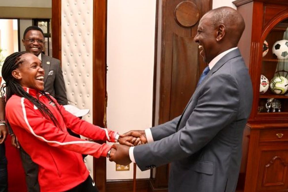 Τα δώρα του προέδρου της Κένυας στην Faith Kipyegon για τα παγκόσμια ρεκόρ της!