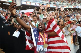 Noah Lyles: «Θέλω τρία χρυσά μετάλλια στους Ολυμπιακούς Αγώνες και ένα παγκόσμιο ρεκόρ»