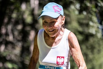 78χρονη Πολωνή έτρεξε 10 χιλιόμετρα με 850 μέτρα θετικής υψομετρικής σε 1 ώρα και 42 λεπτά