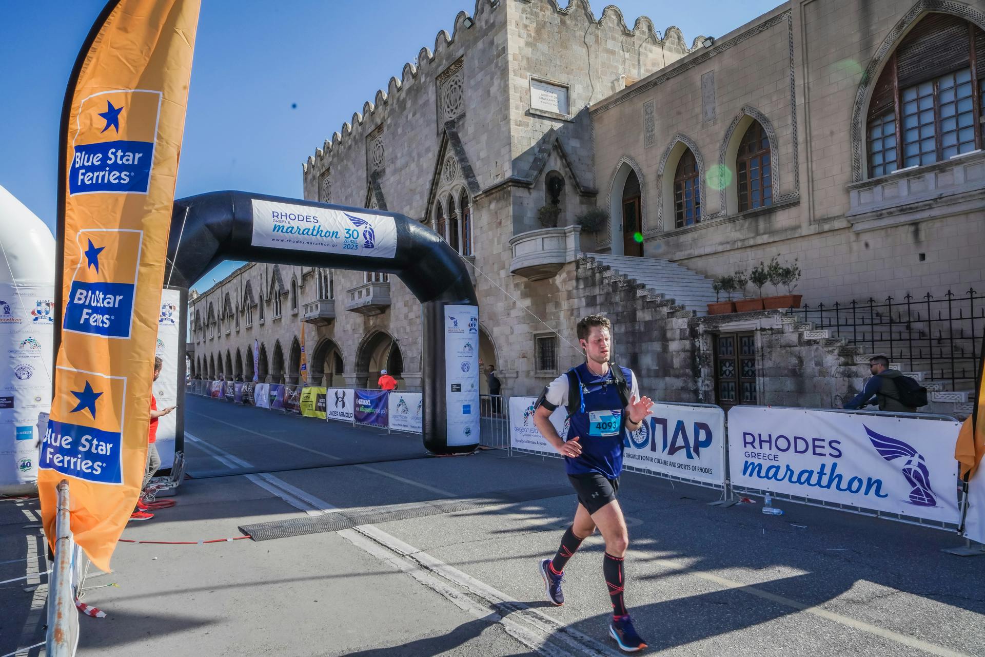 Χορηγός Θαλάσσιων Μεταφορών του 10ου TUI Rhodes Marathon η Blue Star Ferries