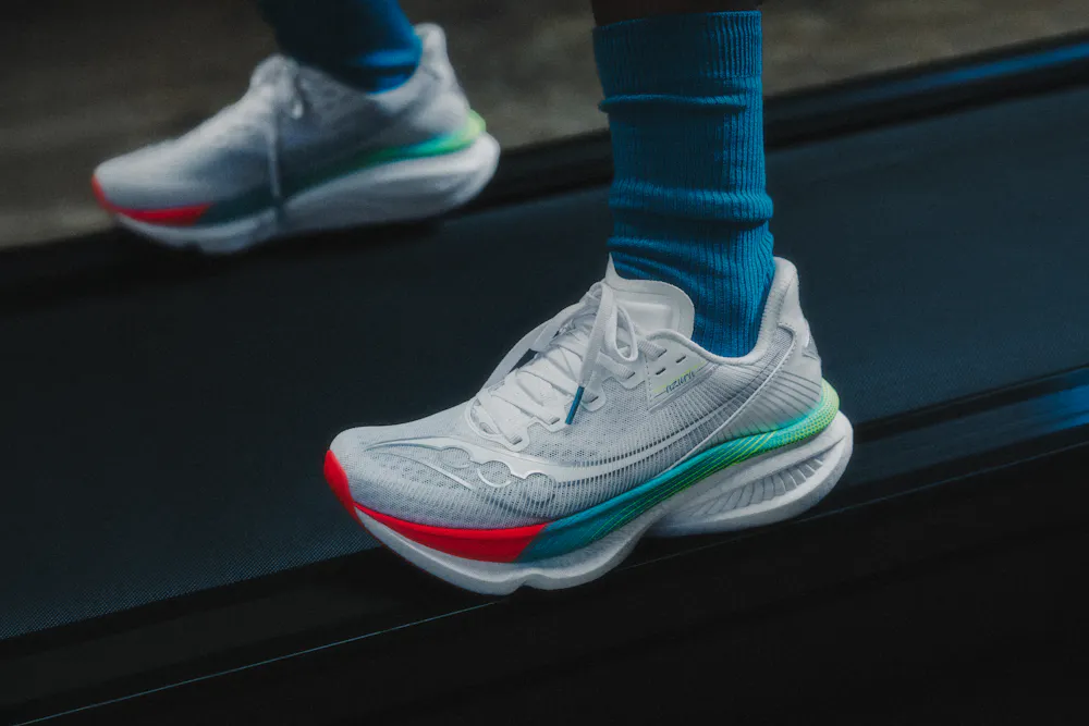Saucony Endorphin White Series: Ταχύτητα σε κάθε ρυθμό runbeat.gr 