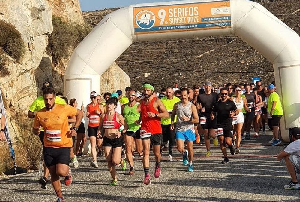 Serifos Sunset Race: Σπανούδης και Θεολόγου πρωταγωνίστησαν σε 10 και 5 χιλιόμετρα αντίστοιχα