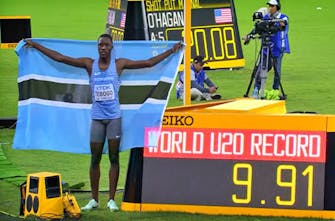 Αδιανόητος Tebogo: Νέο παγκόσμιο ρεκόρ, πανηγυρισμός αλά Bolt και η απάντηση του Τζαμαϊκανού (vid)