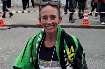 Lisa Weightman: Η 44χρονη «σούπερ μαμά» που έκανε ατομικό ρεκόρ και τερμάτισε 4η στον μαραθώνιο της Οσάκα!
