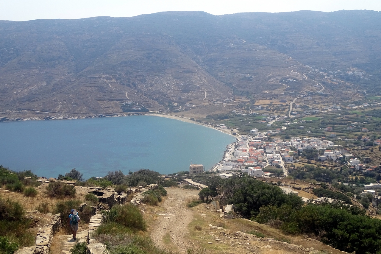 Πεζοπορία: Εξερευνώντας το πανέμορφο νησί της Άνδρου (Pics)