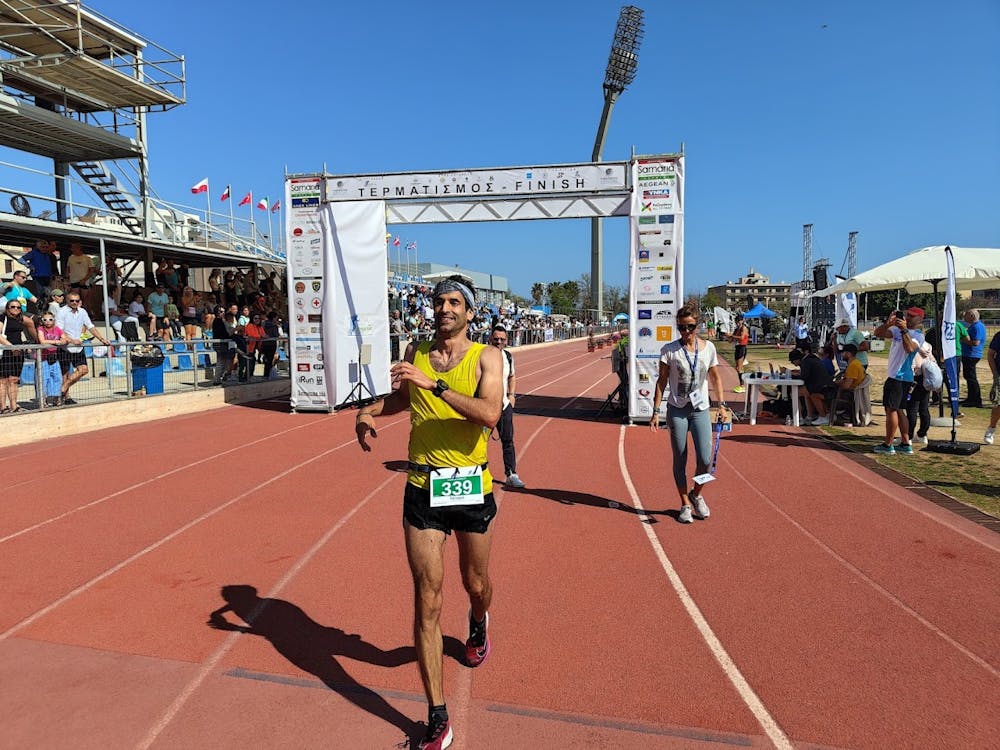 8ος Μαραθώνιος Κρήτης: Απόλυτος κυρίαρχος ο Ελβετός Von Wartburg – Κορυφαίος Χανιώτης όλων των εποχών ο Κουτρούλης runbeat.gr