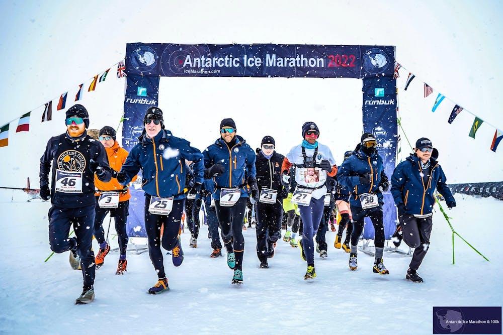 Μεγάλος νικητής του μαραθωνίου της Ανταρκτικής ο Sean Tobin με φοβερό ρεκόρ! runbeat.gr 