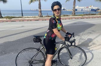 Η Φλώρα Αργυρού έκανε τον γύρο της Ρόδου με ποδήλατο!