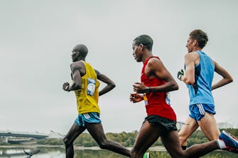 Πώς να αυξήσετε την ικανότητα των πνευμόνων-Οι ασκήσεις «κλειδί» για αποδοτικότερες ανάσες στο τρέξιμο