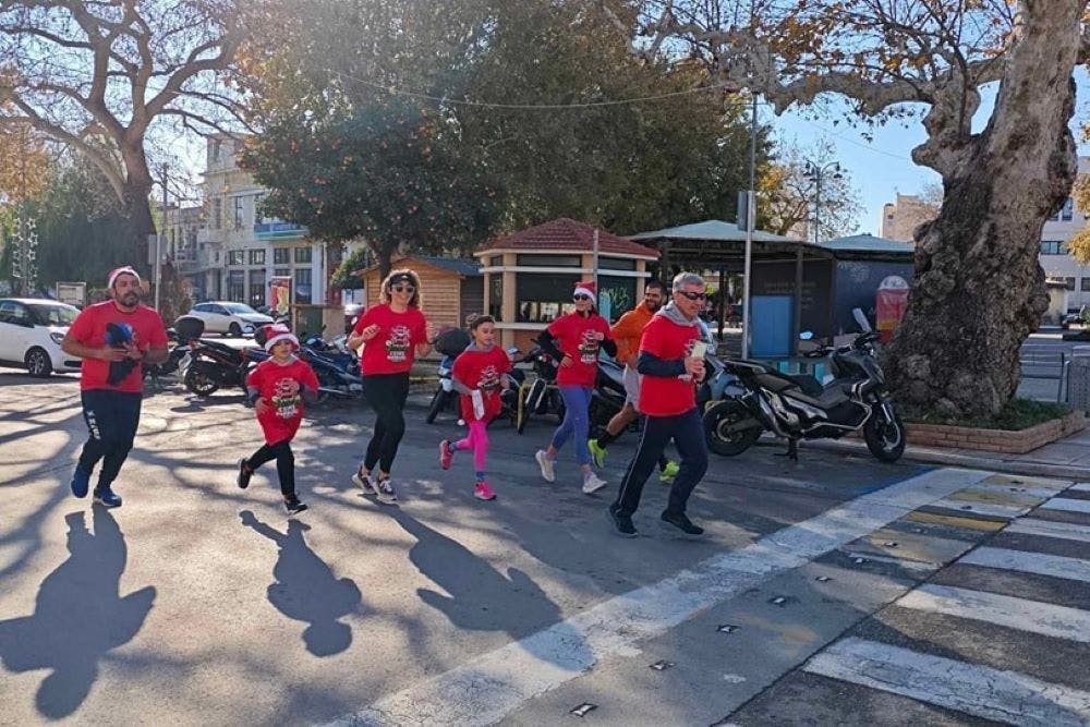 Με επιτυχία πραγματοποιήθηκα το "Chios Santa Run /Ride"