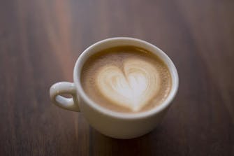 Μελέτη έδειξε ότι ο καφές σχετίζεται με αυξημένο προσδόκιμο ζωής και καλύτερη καρδιαγγειακή υγεία