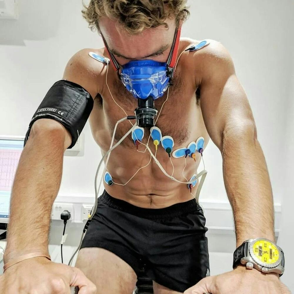 Το «πείραμα» των διδύμων: Ο ένας έγινε vegan και ο άλλος έτρωγε κρέας για 12 εβδομάδες runbeat.gr