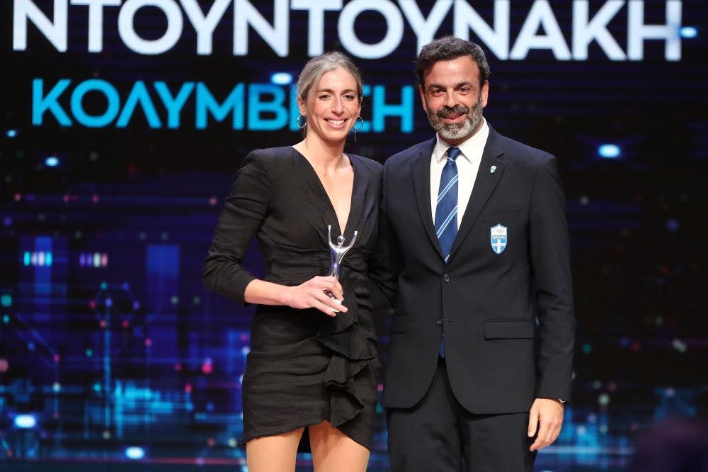 Παρέλαση αθλητικών αστέρων στα βραβεία της ΕΟΕ (pics) runbeat.gr