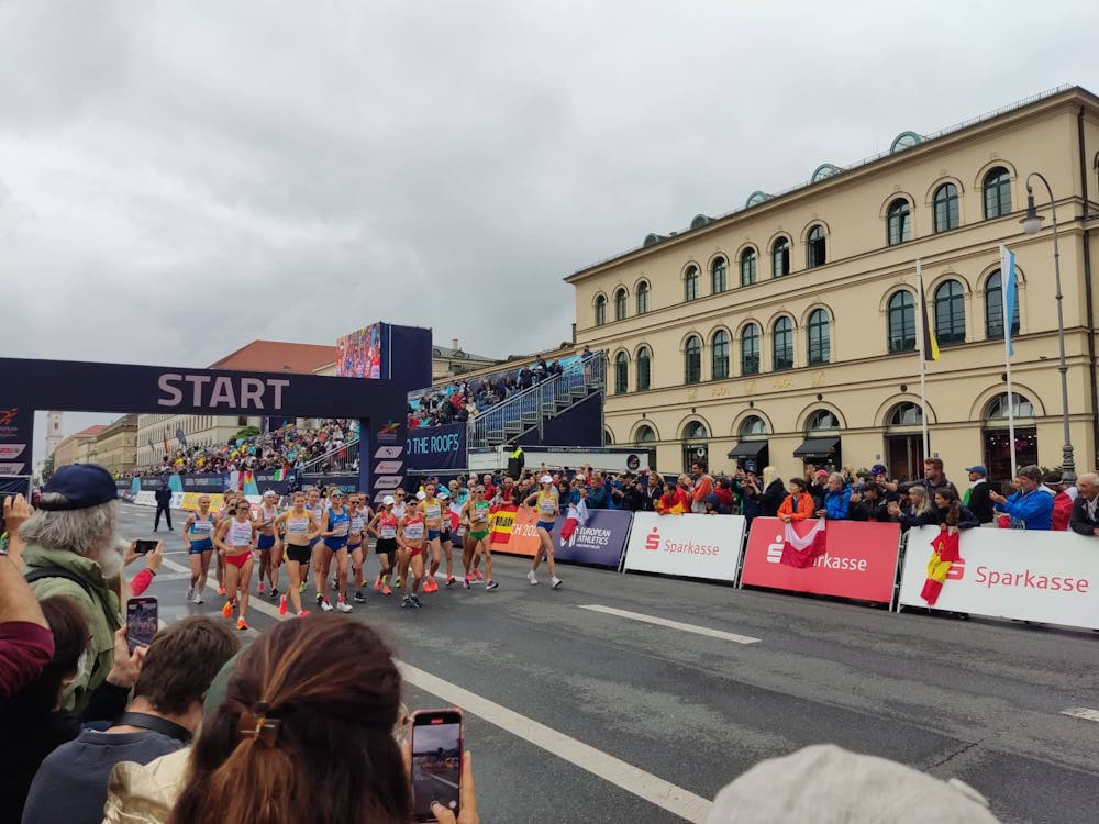 Μοναχο 2022 - Γκρουπ Κεφαλόπουλου: Το χρονικό ενός παραμυθιού (επεισόδιο 2ο) runbeat.gr