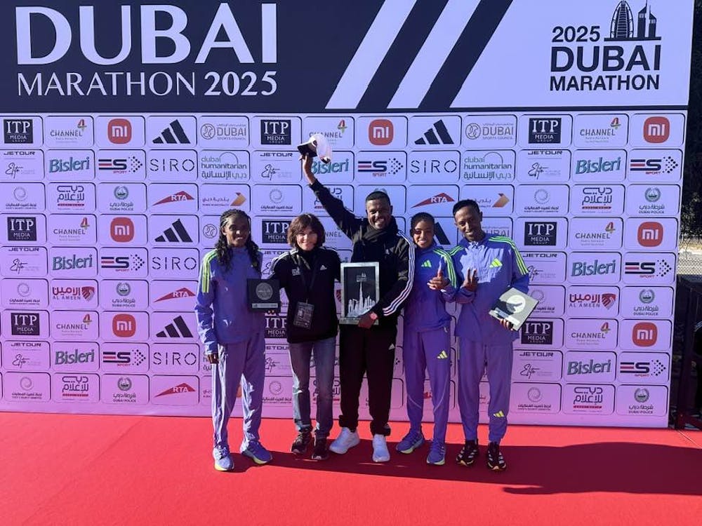 Μαραθώνιος Ντουμπάι: Μία ανάσα από το πανελλήνιο ρεκόρ Μ50 ο Μανώλης Σηφάκης – Τι έκαναν οι Έλληνες runbeat.gr