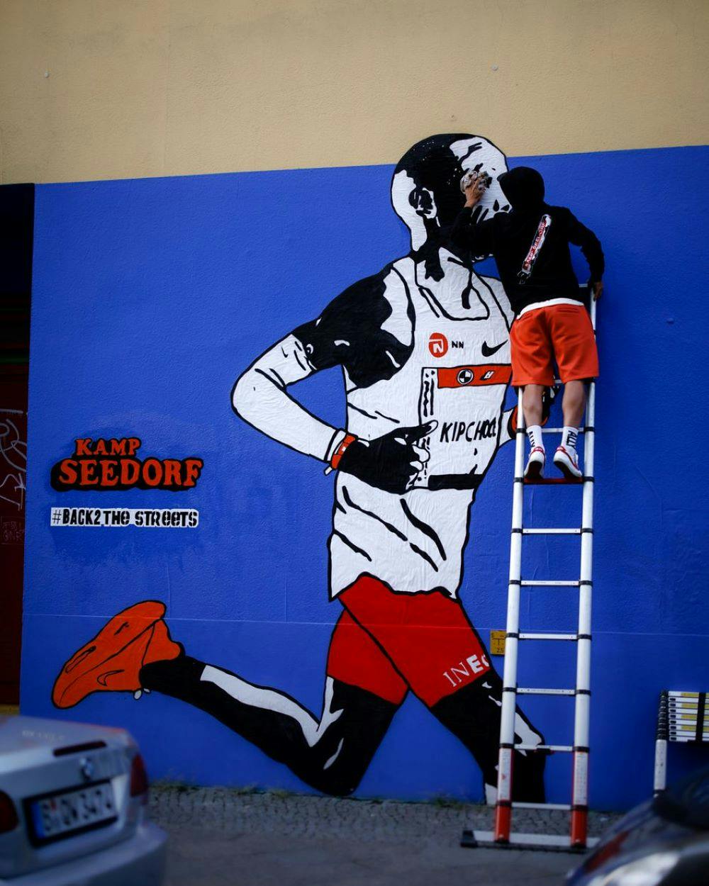 Ένα μοναδικό γκράφιτι στην καρδιά του Βερολίνου για χάρη του Eliud Kipchoge runbeat.gr