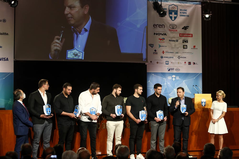 Λάμψη και συγκίνηση στην Ετήσια Εκδήλωση Τιμητικών Βραβεύσεων της ΕΟΕ (Pics) runbeat.gr