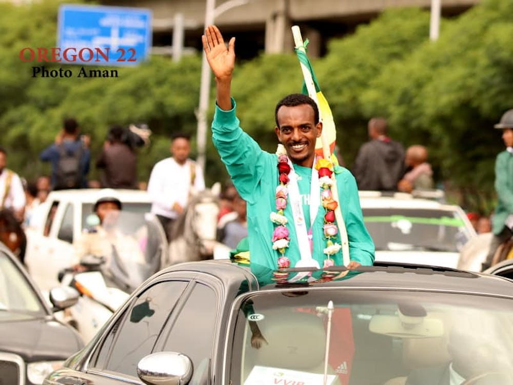 Η θριαμβευτική επιστροφή των Αιθίοπων αθλητών στη χώρα τους μετά το Παγκόσμιο Πρωτάθλημα του Όρεγκον (Pics) runbeat.gr