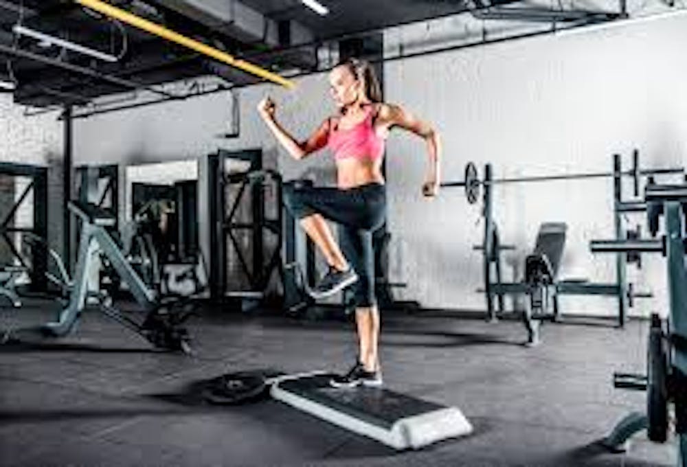 Πόσες θερμίδες πρέπει να τρώει ένας δρομέας και πόσο επιβραδύνουμε για κάθε επιπλέον κιλό βάρους; runbeat.gr