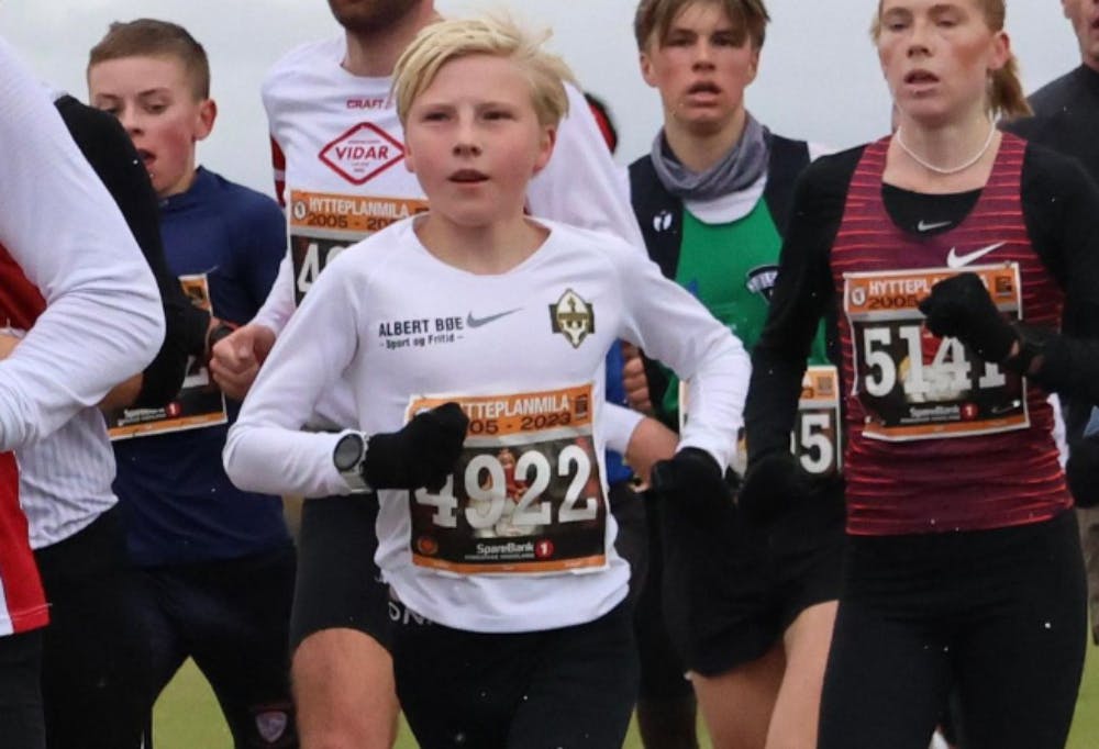 Νέο ατομικό ρεκόρ στα 10χλμ για τον τρομερό 13χρονο Νορβηγό Per August Halle