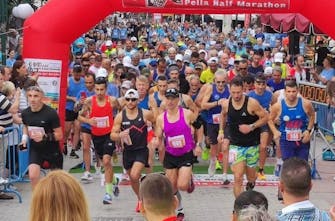 Το νήμα έκοψε ο Mykhaylo Puzanov στον «Pella Half Marathon» Δρόμος Θυσίας Γιαννιτσών
