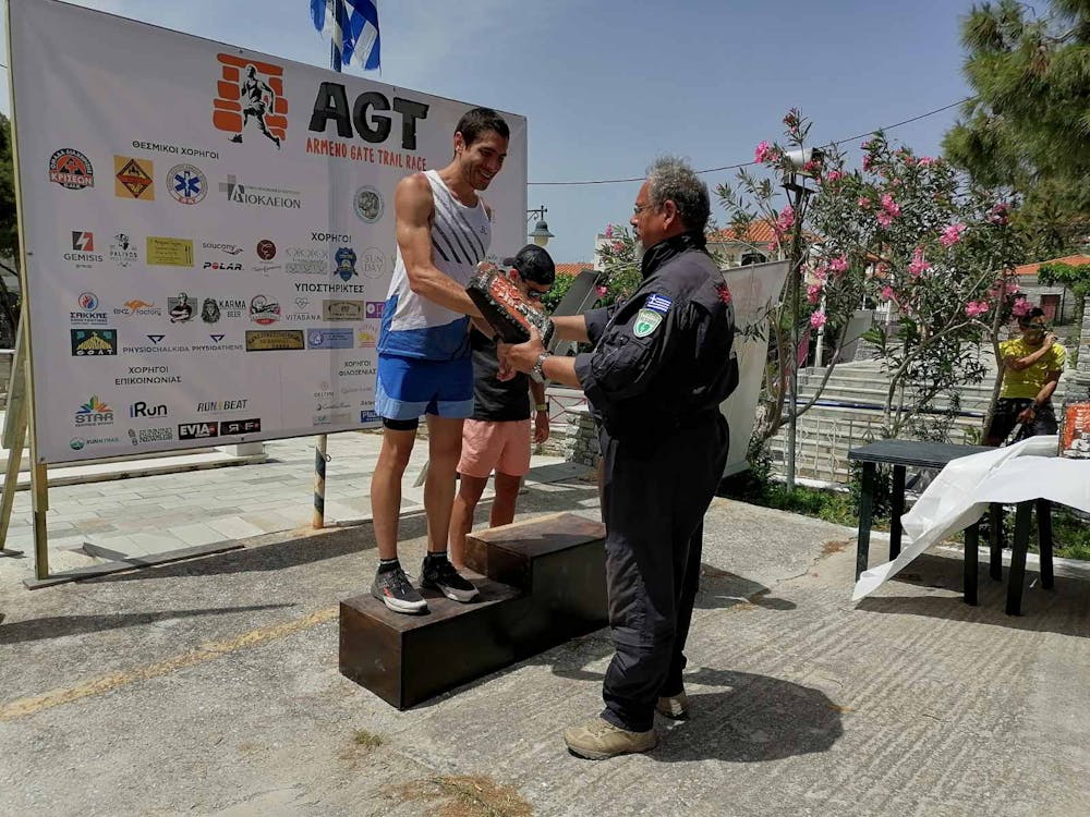 Ο εθελοντής που έσωσε την ζωή του δρομέα στον ΑΜΑ μιλάει στο Runbeat: «Ήθελε να ζήσει κι εγώ ήμουν εκεί και τον βοήθησα» runbeat.gr