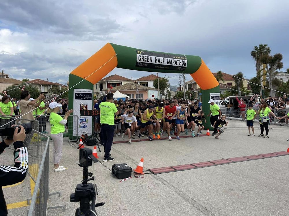 Πρωτιά για τον Πιτσώλη στον 11ο Πράσινο Ημιμαραθώνιο Λευκάδας runbeat.gr