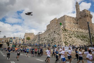 Κανονικά ο ετήσιος μαραθώνιος της Ιερουσαλήμ, παρά τον πόλεμο
