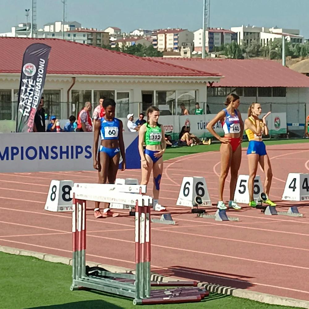 Φωτογραφίες από την παρουσία της Ελλάδας στο Βαλκανικό Κ18 (Pics) runbeat.gr