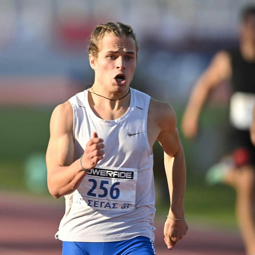 Καμπίτσης: «Πολύ χαρούμενος για το νταμπλ - Οι αναβολές επηρέασαν πολύ τον προγραμματισμό μας» runbeat.gr