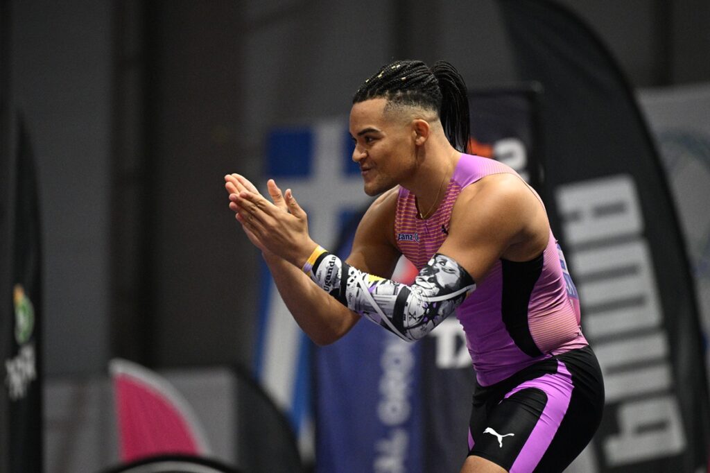 Στο Ρουέν για νέα μεγάλη πτήση ο Καραλής