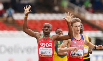 Noah Kibet: Ο 17χρονος Κενυάτης που ετοιμάζεται να πρωταγωνιστήσει στα 800 μέτρα παγκοσμίως (Vid)